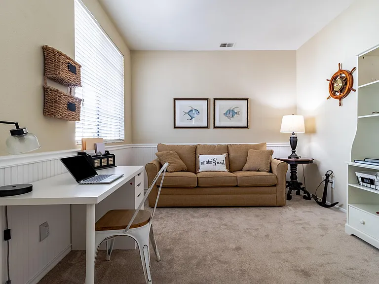 39786 Naples Dr — Photo 18