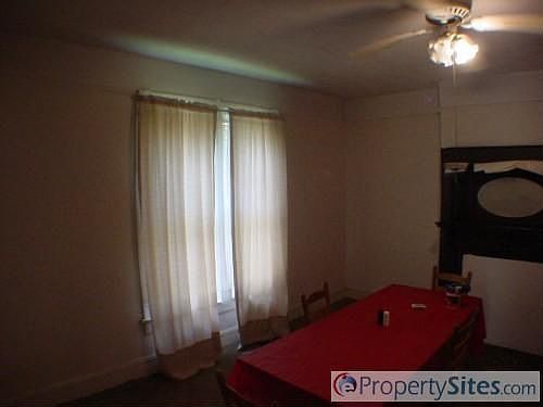 3rd image of 1105 Dearing St
