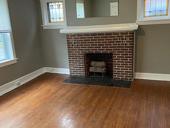 2nd image of 4969 Chippewa St #B