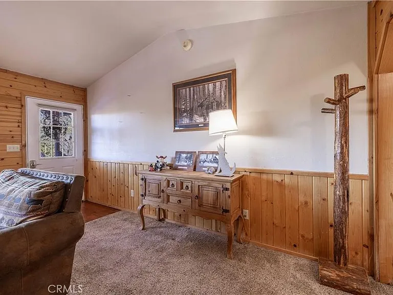 479 Villa Grove Ave — Photo 7