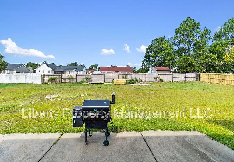 130 Breezewood Dr — Photo 19
