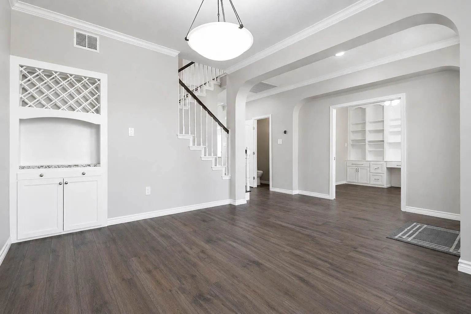 4 bed, 2.5 bath, 3035 sqft, $3,795 — Photo 4