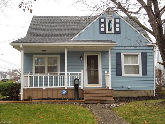 2nd image of 1039 Washington Ave