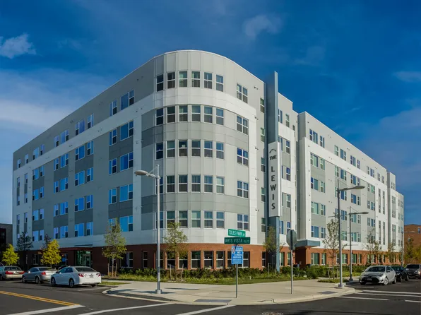 The Lewis - Senior 62+