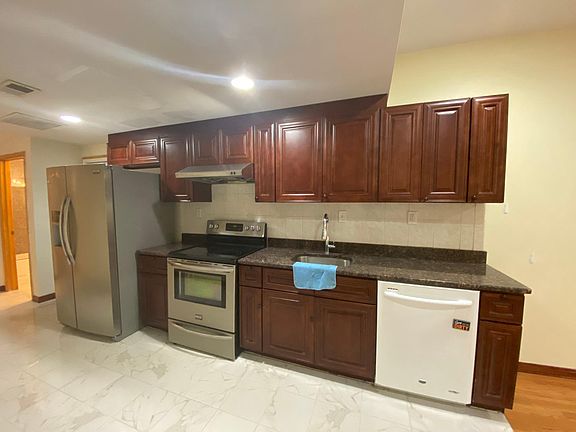 Open kitchen