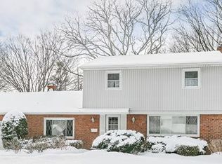 19 Soma Ln, Commack, NY 11725