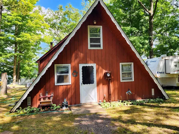 423B 27 1/4 Ave, Cumberland, WI 54829