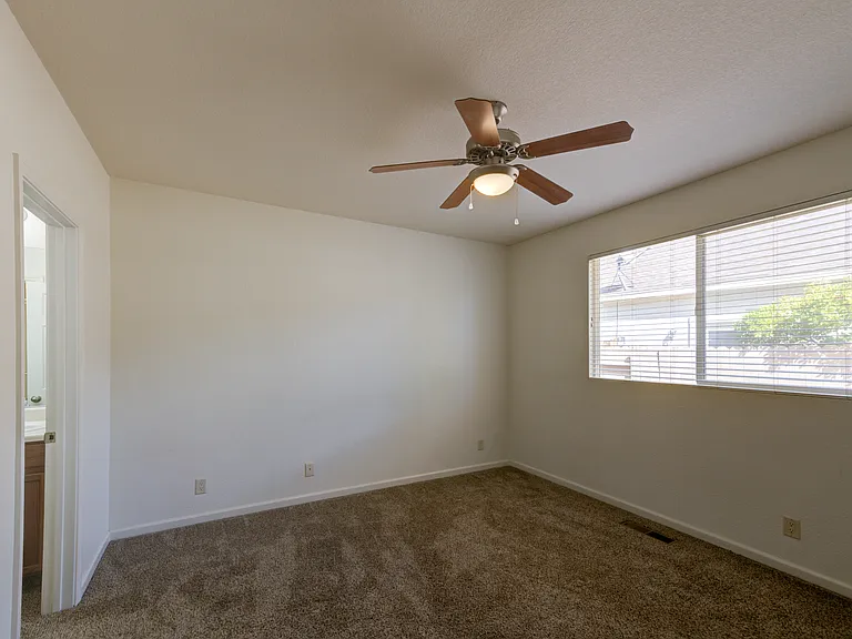 2050 Brittany Meadows Dr — Photo 24