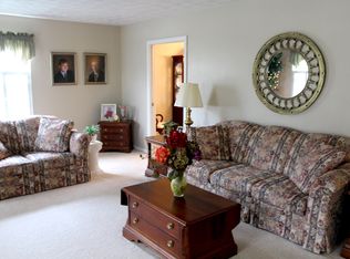 1136 Radford Dr, Russell, KY 41169