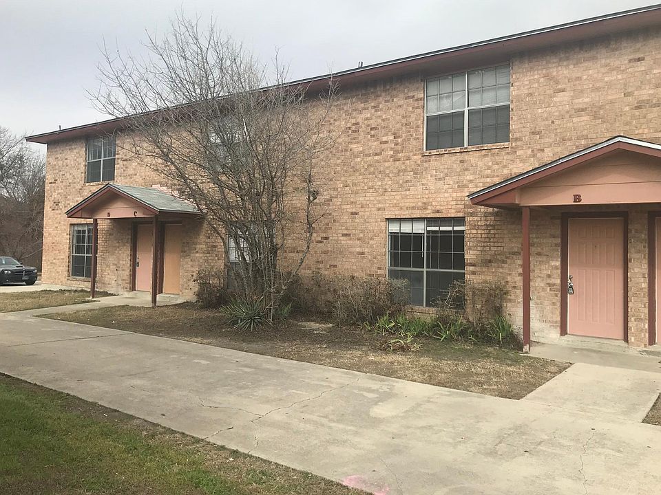 1st image of 1803 Cedarhill Dr APT B