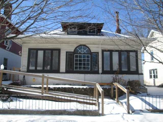 1st image of 3150 N Kenwood Ave