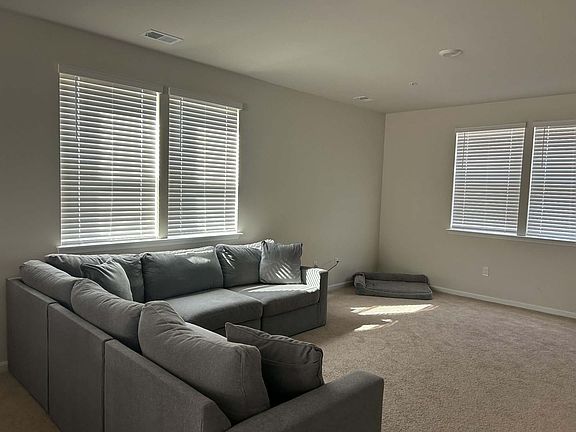 5th image of 851 Derwent Ln
