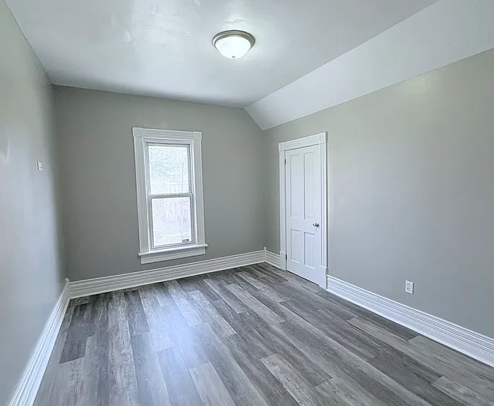 172 S Franklin St — Photo 17