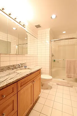 Rented by True Lofts New York LLC | media 9