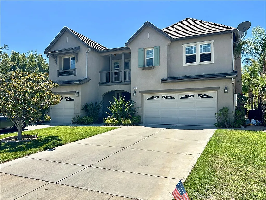 4 bed, 3105 sqft, $4,400 — Photo 1
