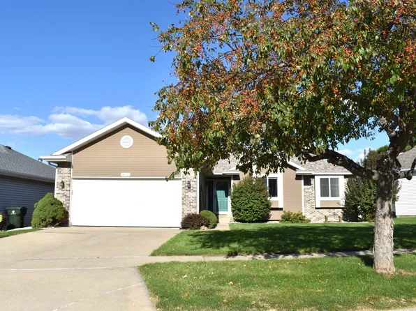 4612 Hawthorne Dr, Sioux City, IA 51106