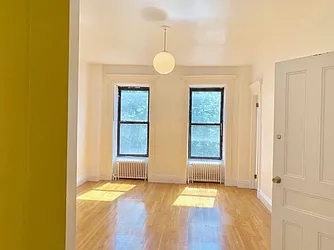 Rented by Curated by Soiti LLC