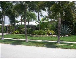 5th image of 2143 NE 58th St