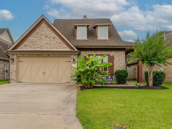 2 Cottage Grove Ct, Beaumont, TX 77713