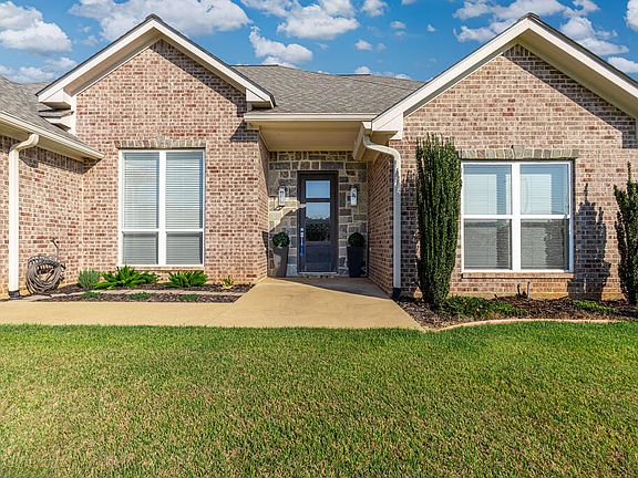 2nd image of 145 Clear View Ln