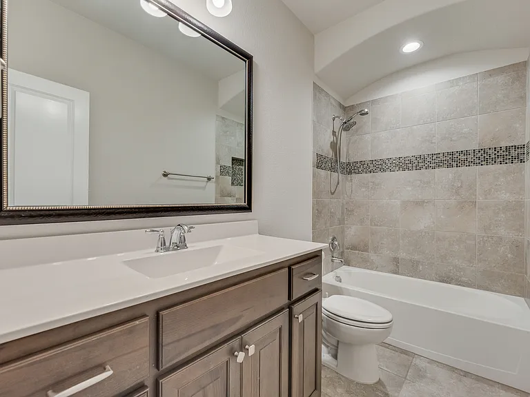 1601 Bunting Dr — Photo 14