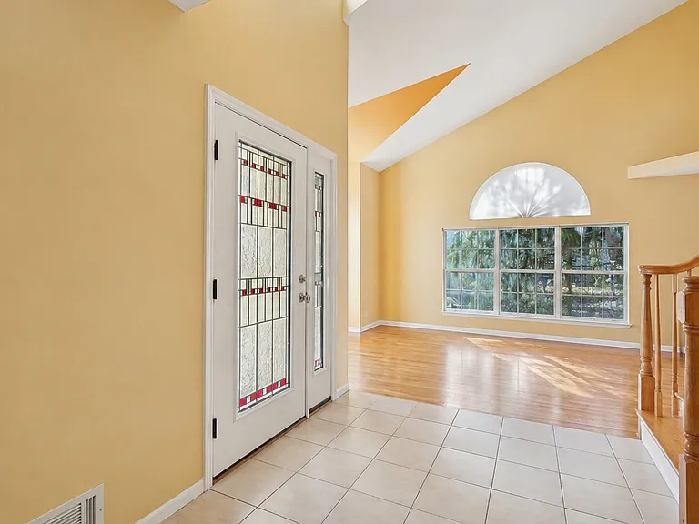 15 Ryan Lane Lincoln Park — Photo 3