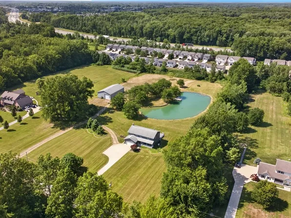 27328 Schady Rd, Olmsted Falls, OH 44138