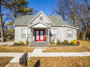 401 E Jefferson St, Siloam Springs, AR 72761