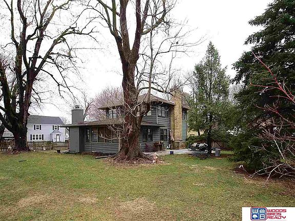 2nd image of 3165 Woodsdale Blvd