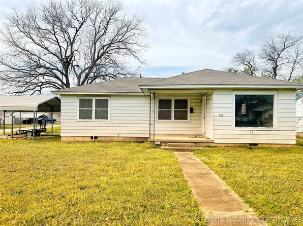 700 N Kelker St, Holdenville, OK 74848