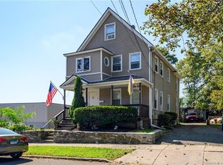 96 Avon St, Stratford, CT 06615