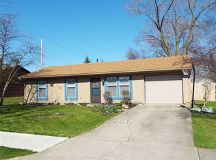 6916 Peartree Ln, Fort Wayne, IN 46825