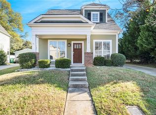 1238 Rising Oak Dr, Charlotte, NC 28206