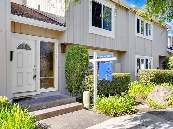 4th image of 708 Nina Ln