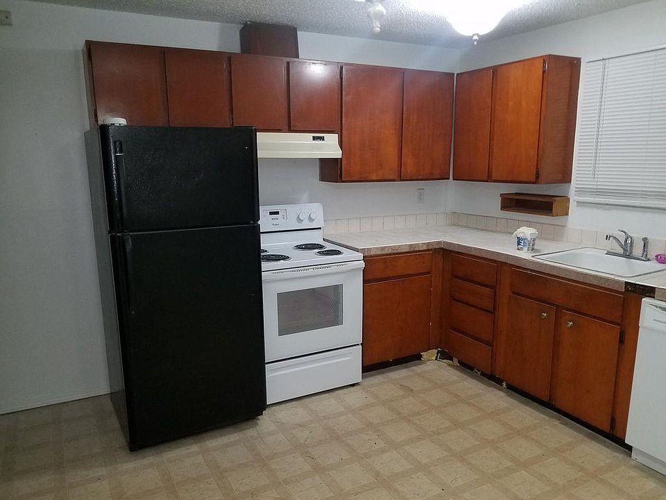 1st image of 507 L St SE #507