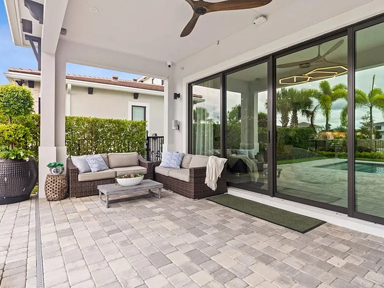 12470 Solana Bay Cir — Photo 23