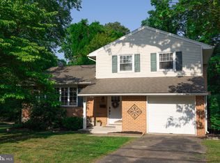 17 Cambridge Rd, Turnersville, NJ 08012