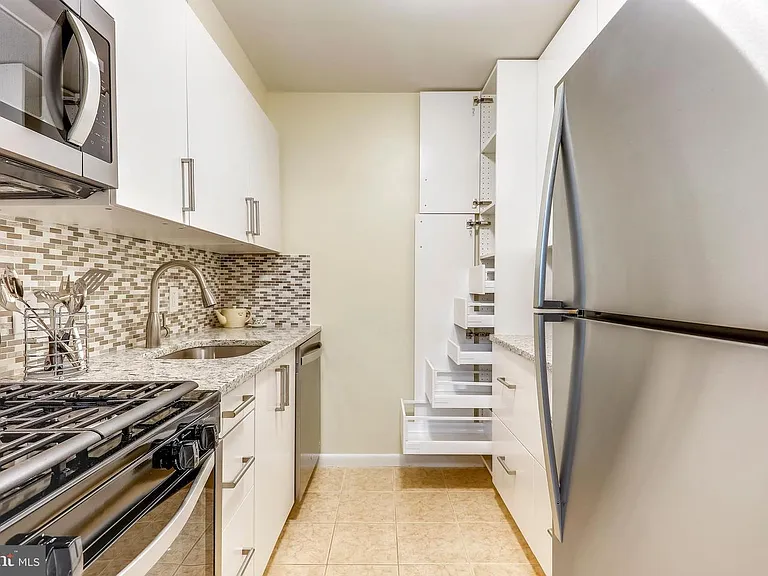 10300 Rockville Pike #301 — Photo 4