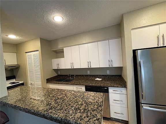 3rd image of 4829 Wabash St APT 307