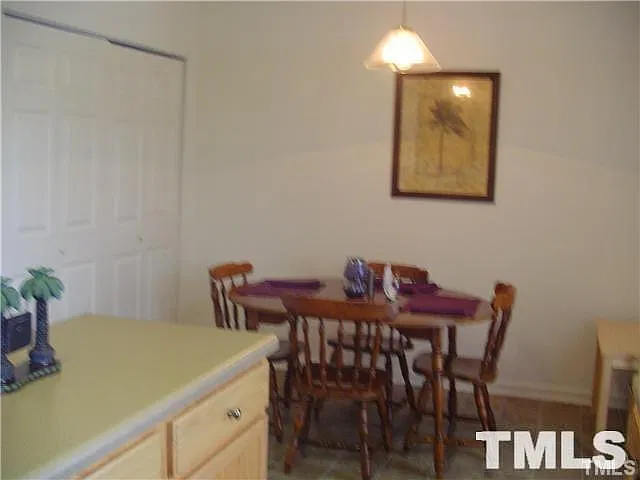 3 bed, 2.5 bath, 1440 sqft, $1,795 — Photo 4