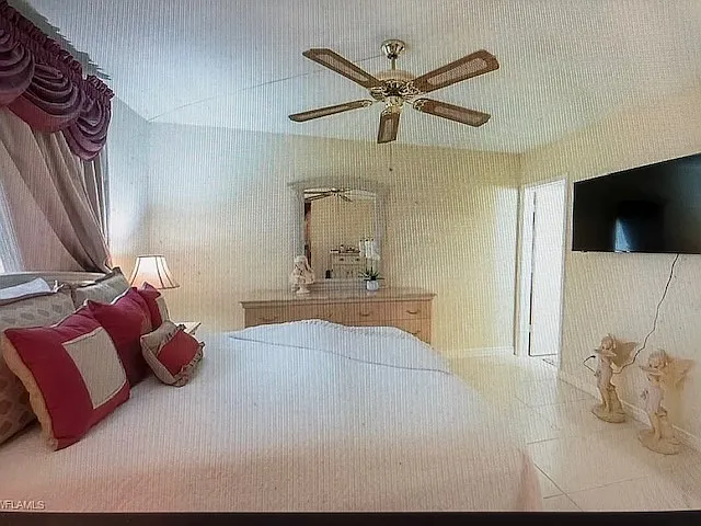 2 bed, 995 sqft, $2,450 — Photo 2