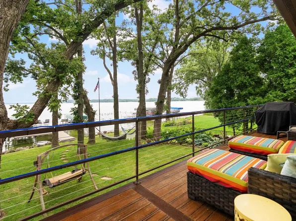 2071 Skyline Drive, Stoughton, WI 53589