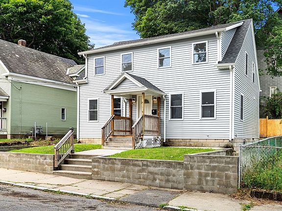 3rd image of 94 Pacific St
