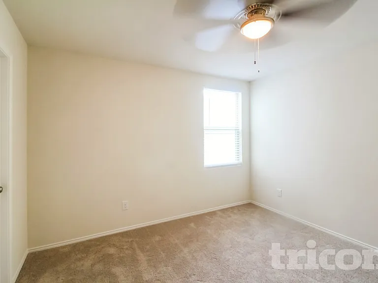 5697 McClelland St — Photo 12
