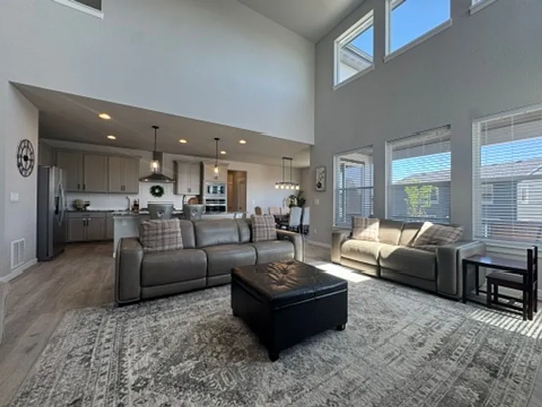 7983 Pennydale Dr — Photo 11