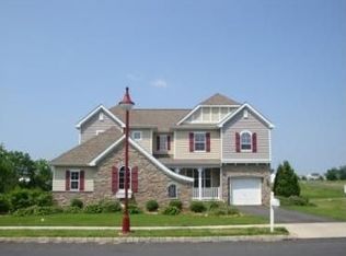 2646 Meadow Lane Dr, Easton, PA 18040