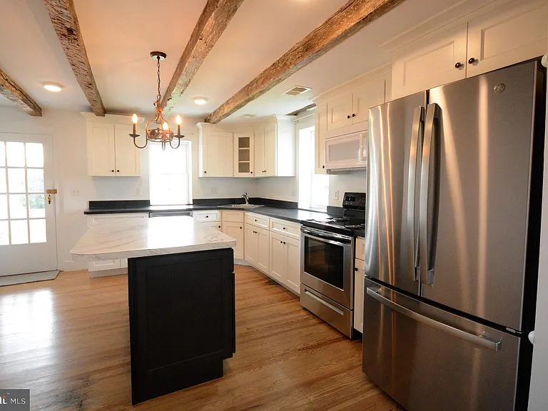 12108 Auburn Rd — Photo 3
