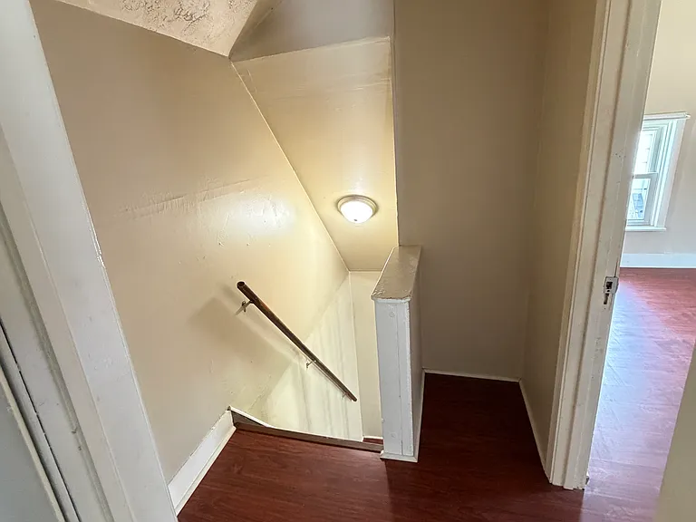 522 E Ward St — Photo 27
