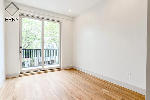 Rented by ERNY LLC | media 8