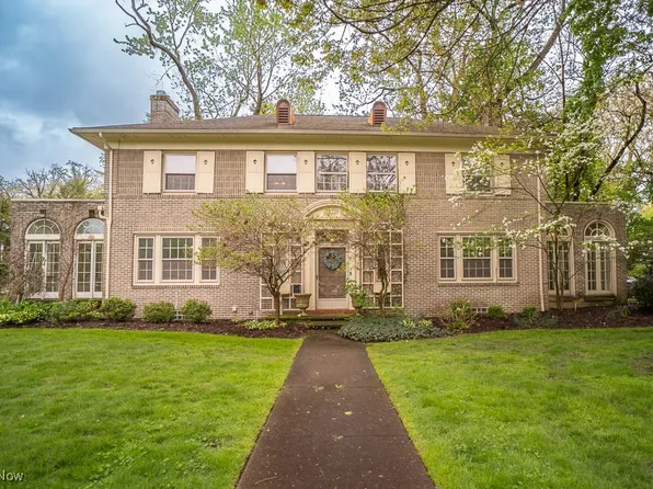 215 S Rose Blvd, Akron, OH 44313